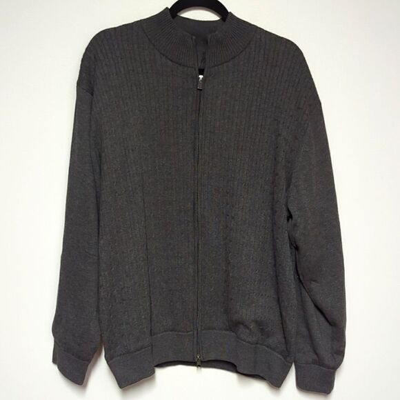 NWT F/X Fusion Charcoal Gray Zip Sweater - Picture 1 of 4